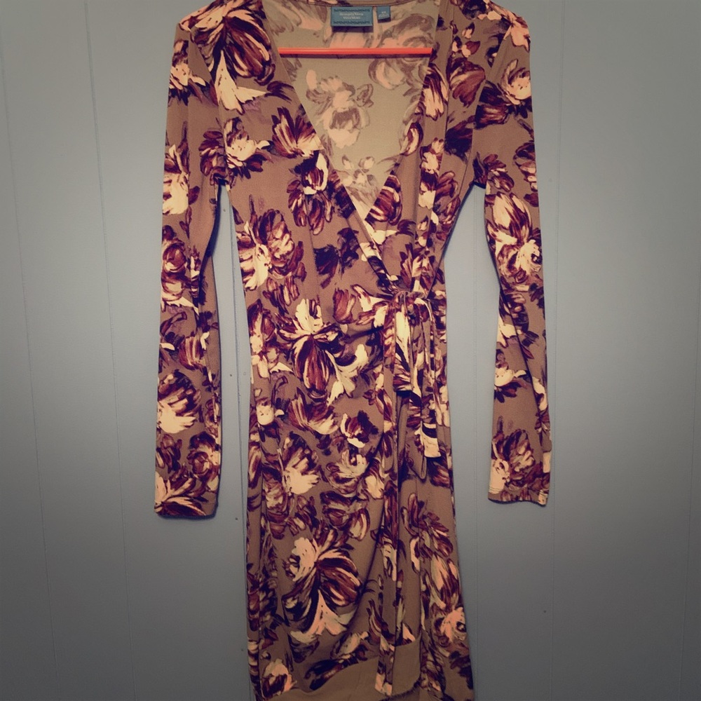 Long Sleeve Vera Wang dress